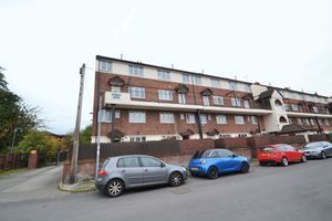 Photo 1- click for photo gallery